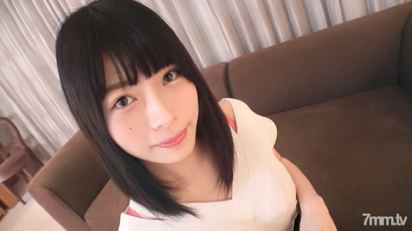 SIRO-4229第一枪19岁专业学生透明x哭痣19岁越来越淘气的好奇心是同龄男友无法填满的房间里回荡的喘气声越来越大..网上AV应用AV体验拍摄1305